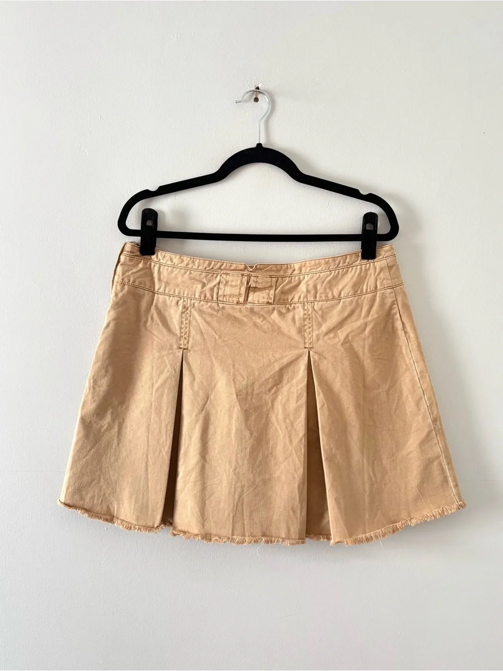 Free People NWT Pleated Mini Skirt Raw Hem Side Zip Khaki Tan Brown